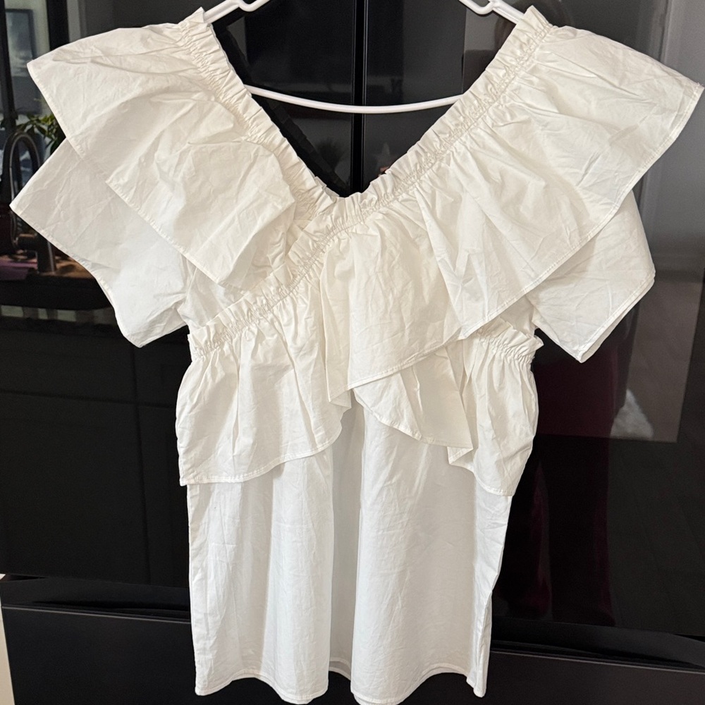 NWT🥰🥰Hayden White Ruffle Top - Picture 5 of 6